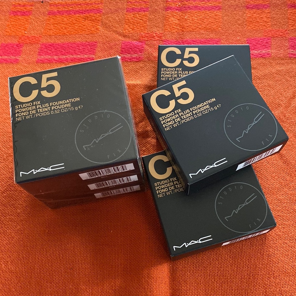 3 x 3/pack MAC C5 Studio Fix Powder Plus Foundation Net weight 0.52OZ/15g B62 - Picture 1 of 14